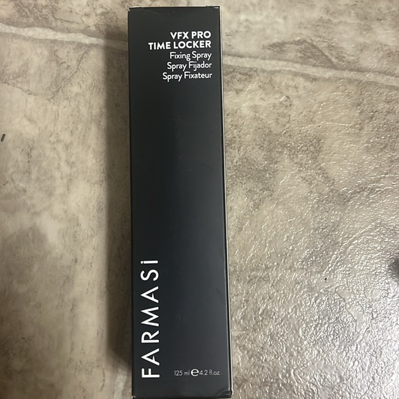 Bundle of Farmasi products - Picture 2 of 4